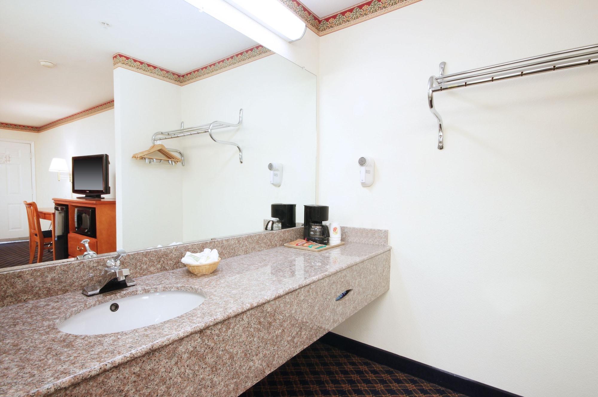 ซูเปอร์ 8 บาย วินด์แฮม อาร์ลิงตัน เนียร์ เอทีแอนด์ที สเตเดียม Hotel ภายนอก รูปภาพ